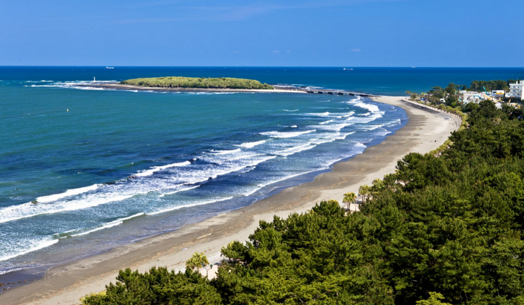 海洋散骨を宮崎で行う　日向灘